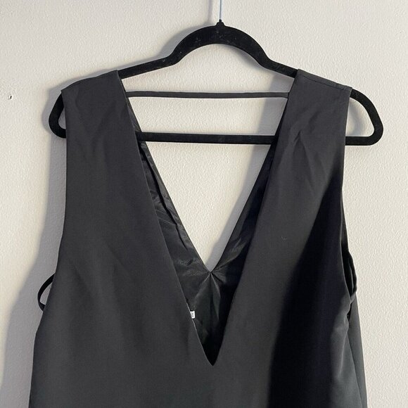 Tobi Women Size M Black Plunge V-Neck Sleeveless Side Cutout Mini Dress - Picture 9 of 9
